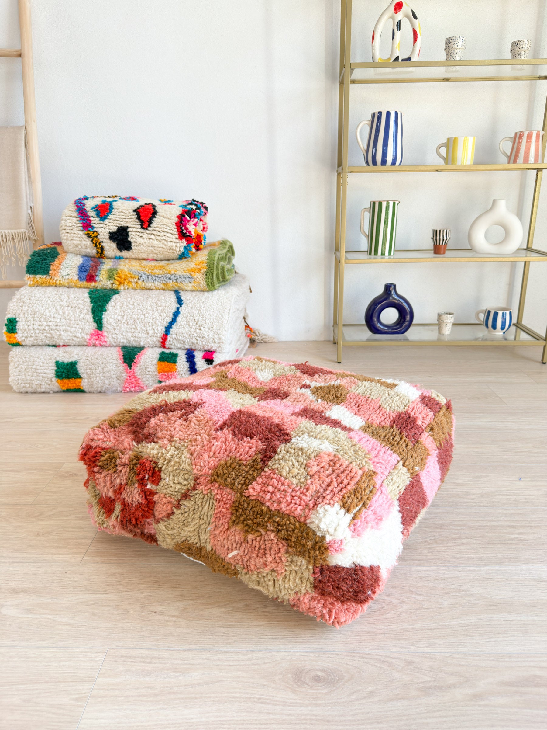 Marokkanischer Pouf, bunter Berber-Pouf - 60 x 60 cm - Nr. 25