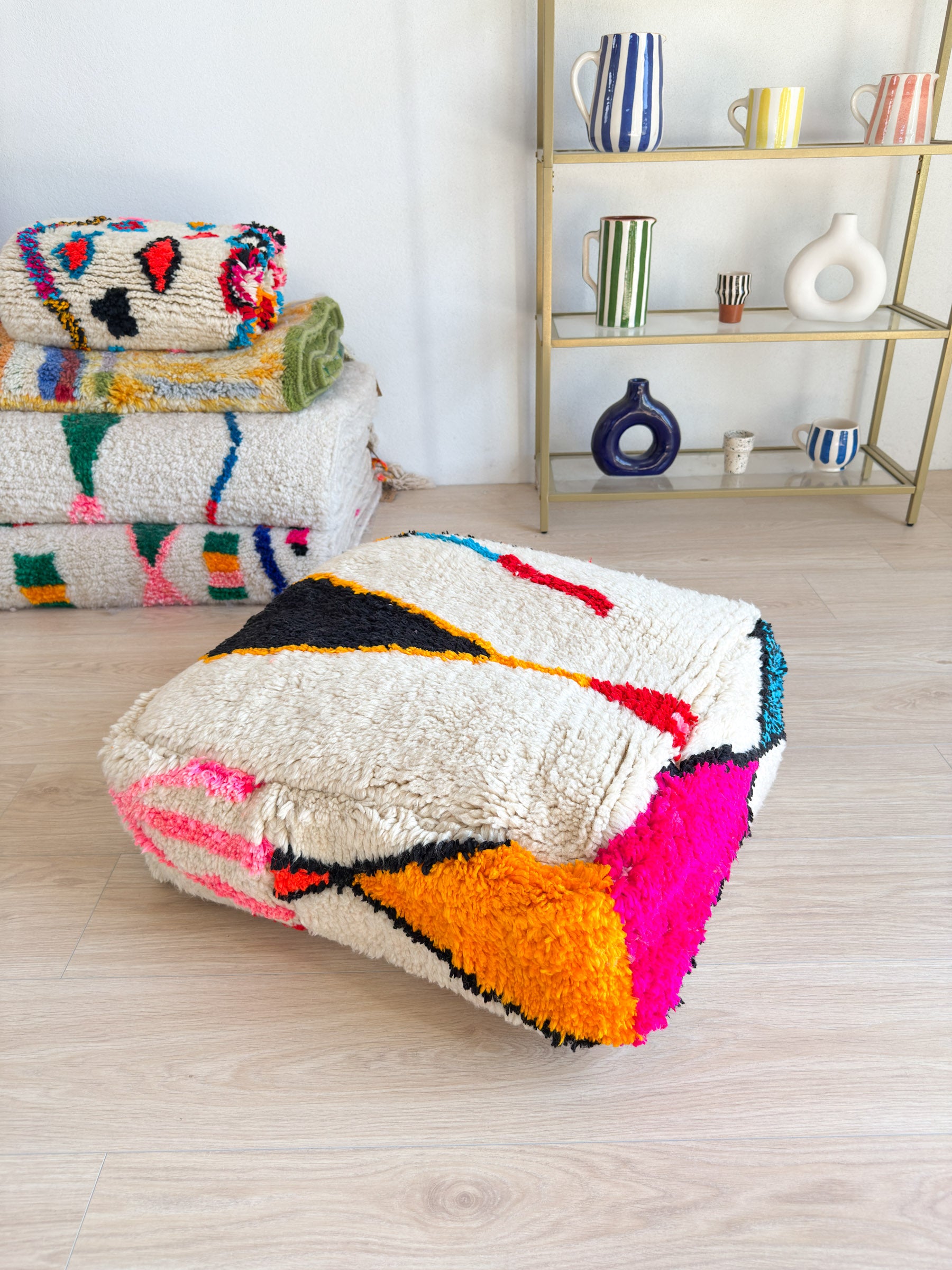 Pouf Marocain, pouf berbère coloré - 60 x 60 cm - n°32