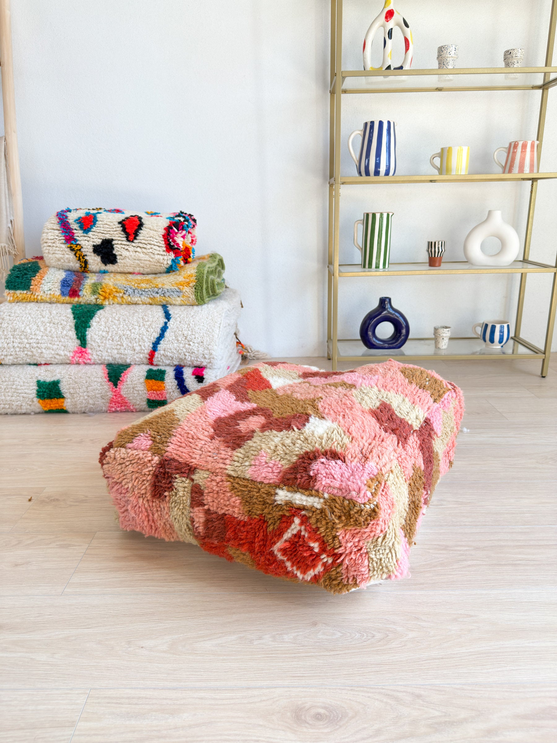 Marokkanischer Pouf, bunter Berber-Pouf - 60 x 60 cm - Nr. 30