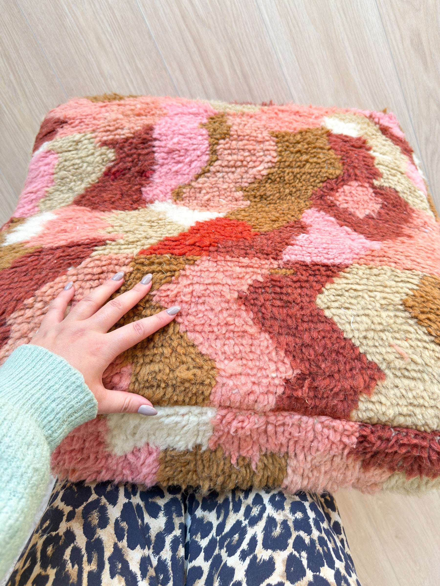 Marokkanischer Pouf, bunter Berber-Pouf - 60 x 60 cm - Nr. 30