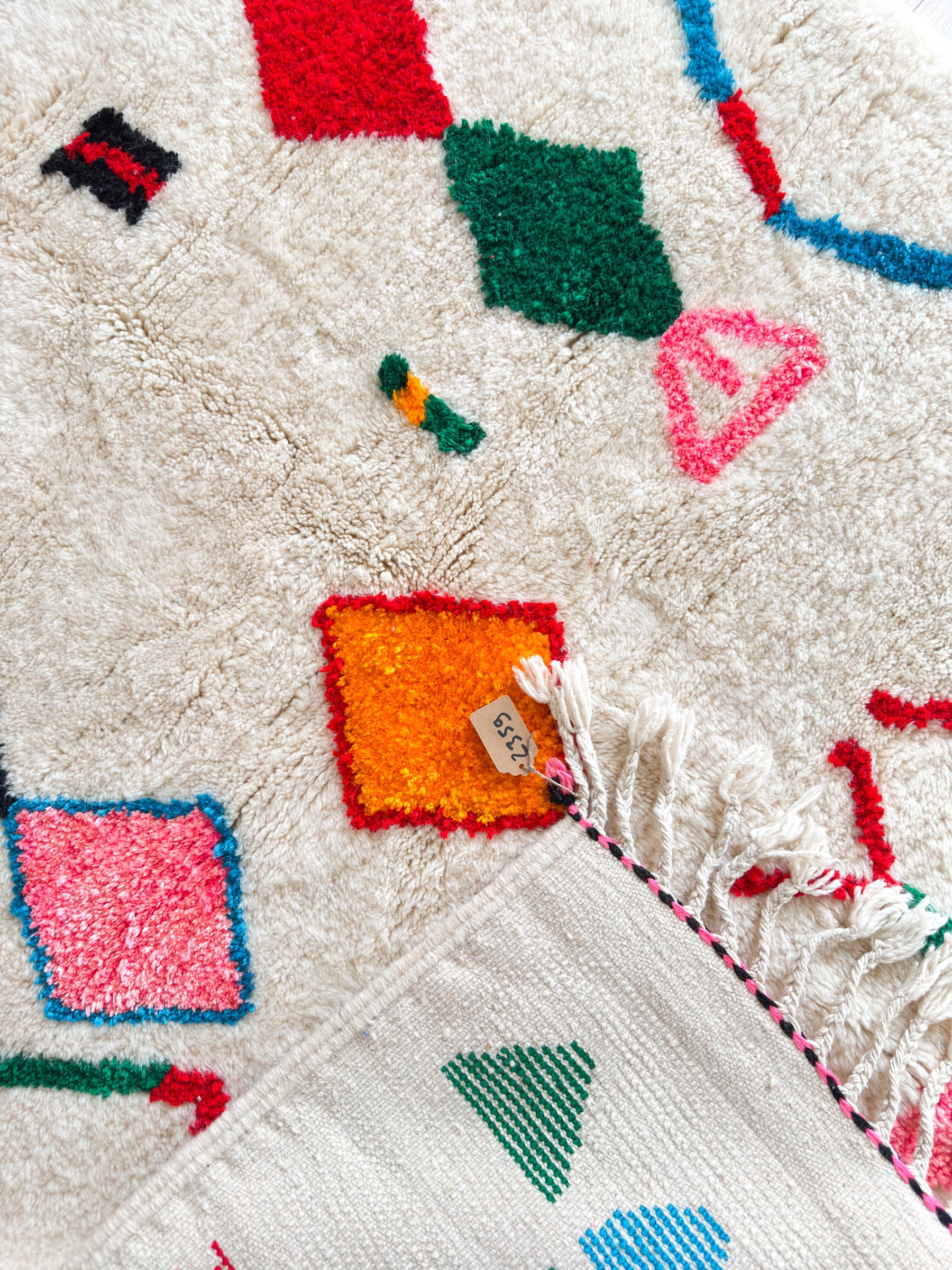 Tapis berbère coloré 141 x 231 cm - n°2359