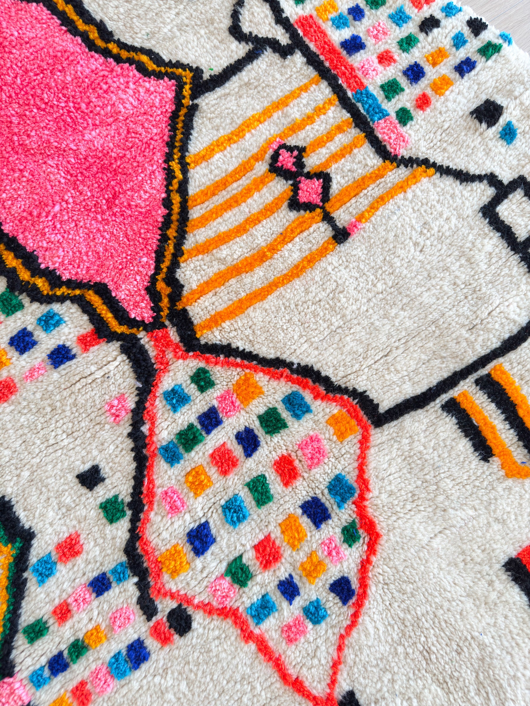 Colorful Berber rug 138 cm - No. 1