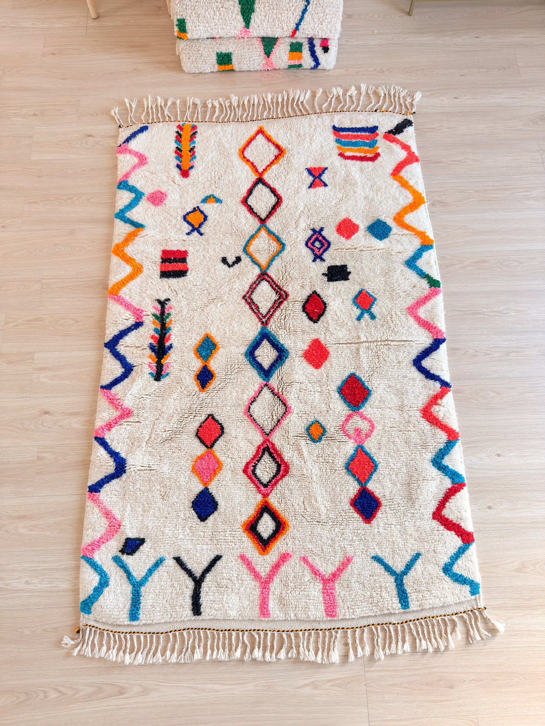 Colorful Berber rug 141 x 241 cm - No. 2438