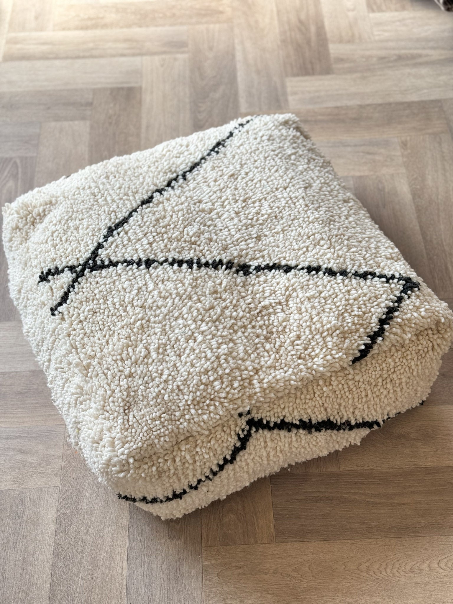 Moroccan Pouf, Beni Ouarain Berber Pouf - 60 x 60 cm