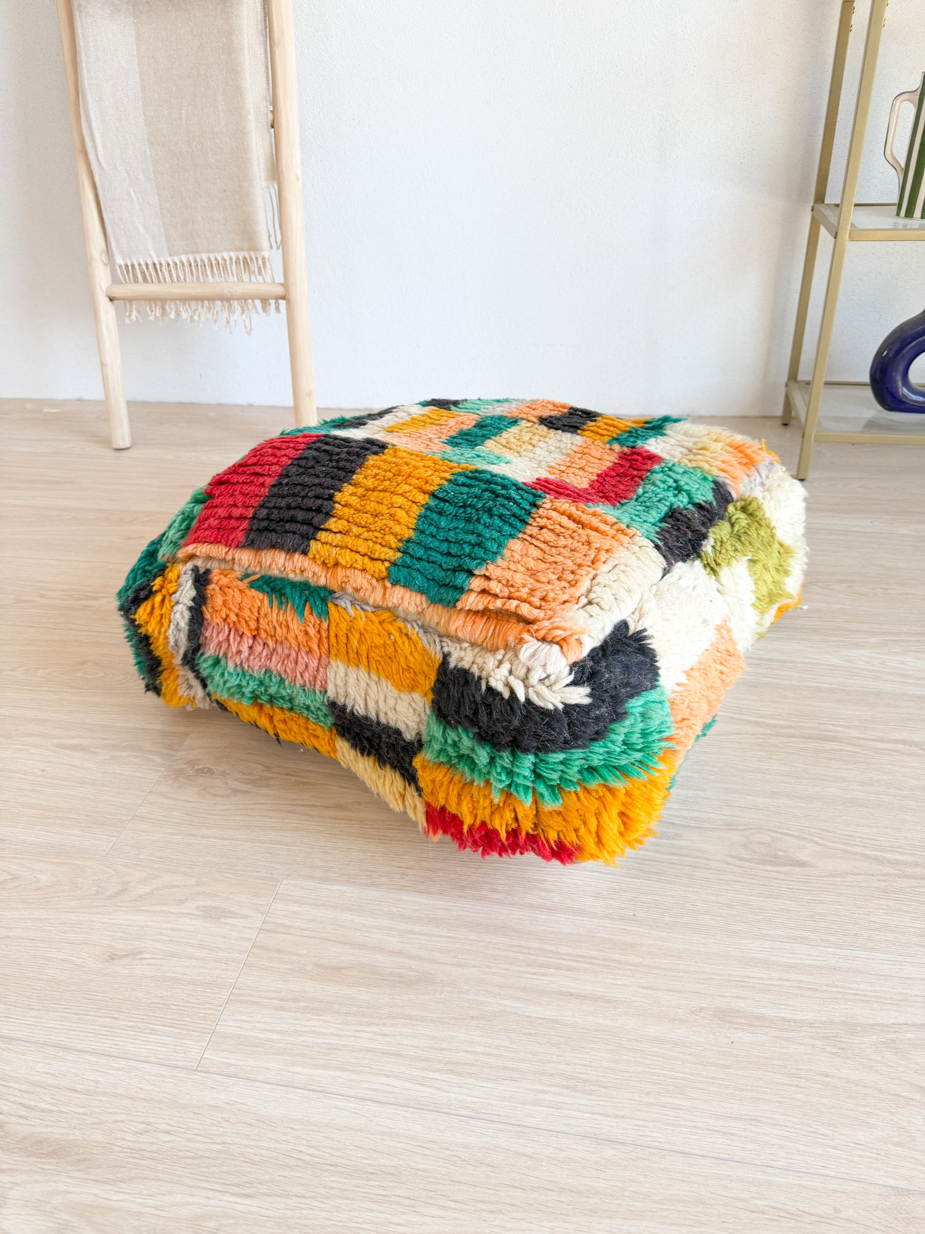 Concept - Marokkaanse Poef, kleurrijke Berber poef - 60 x 60 cm - n°139