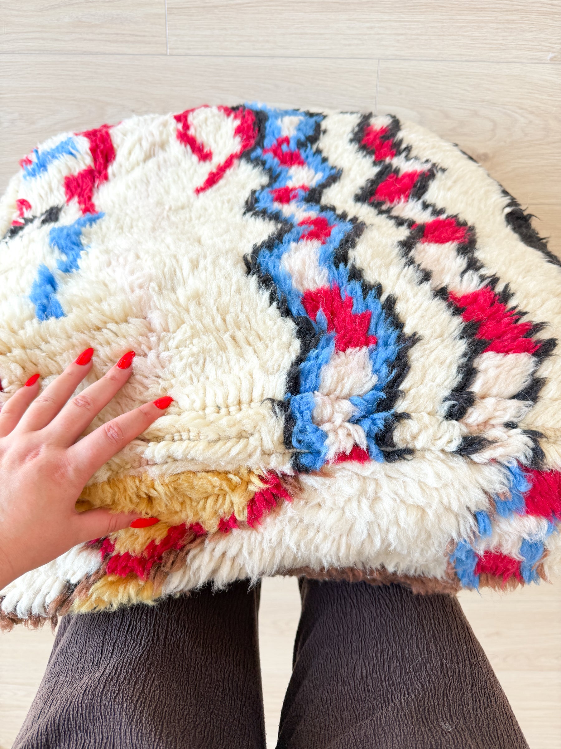 Entwurf – Marokkanischer Pouf, farbenfroher Berber-Pouf – 60 x 60 cm – Nr. 138