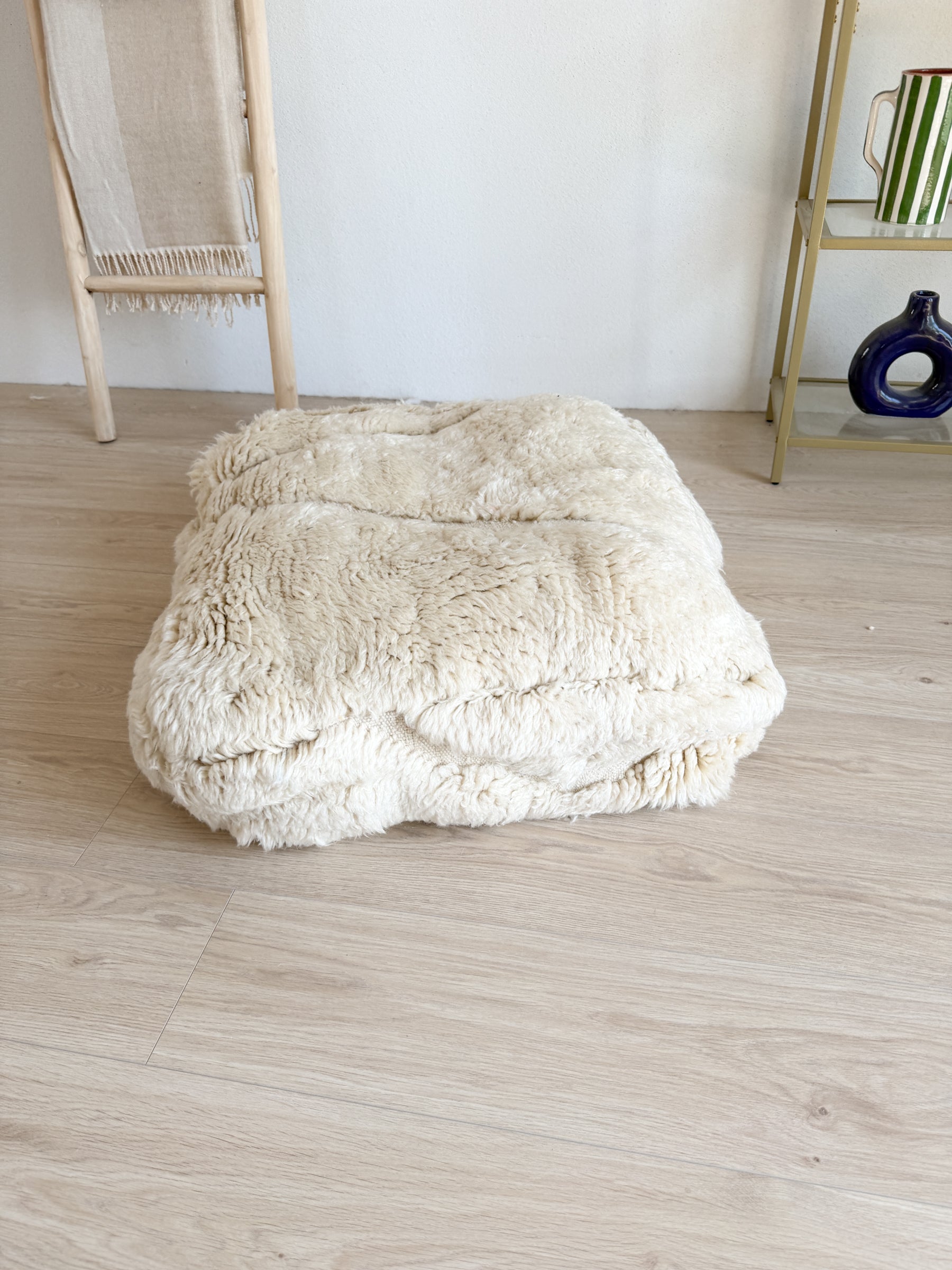 Entwurf – Marokkanischer Pouf, farbenfroher Berber-Pouf – 60 x 60 cm – Nr. 114