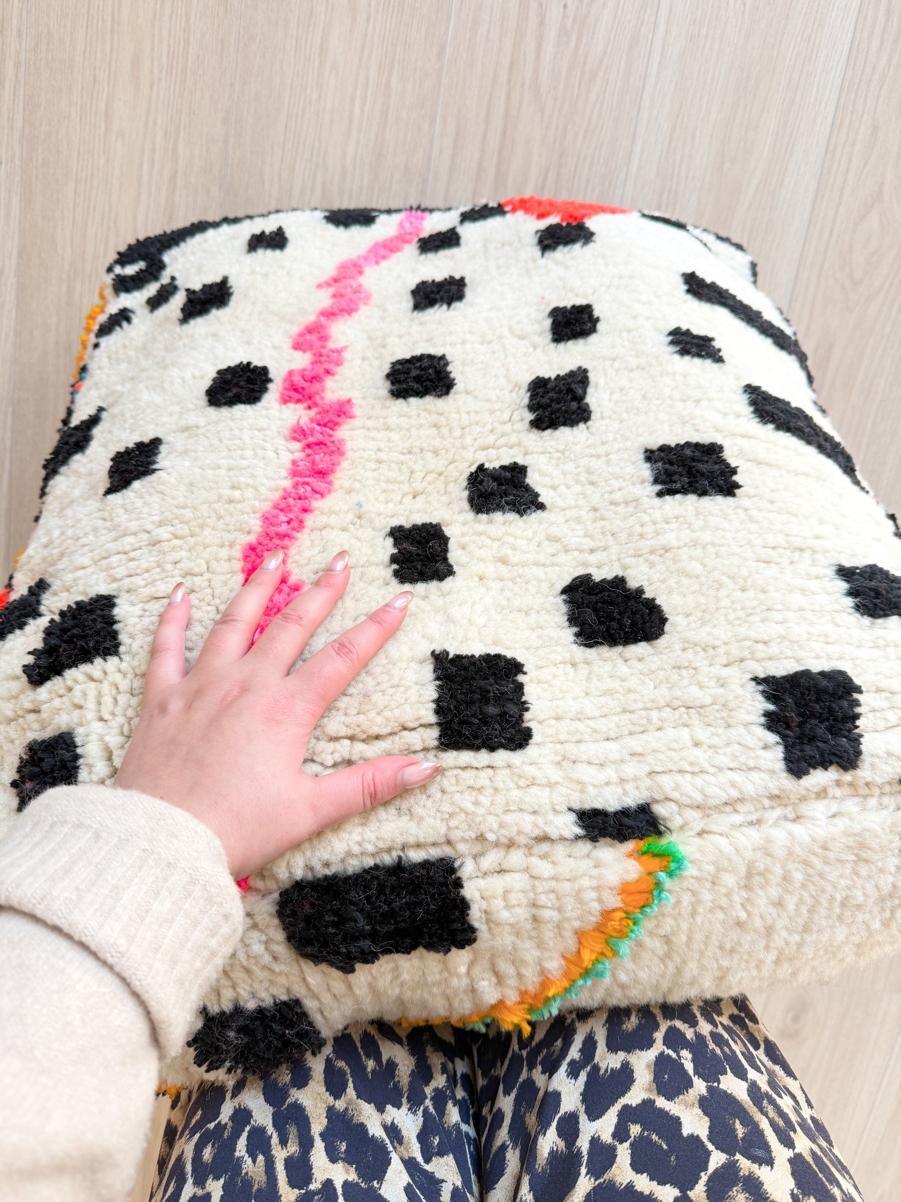 Moroccan pouf, colorful Berber pouf - 60 x 60 cm - n°83