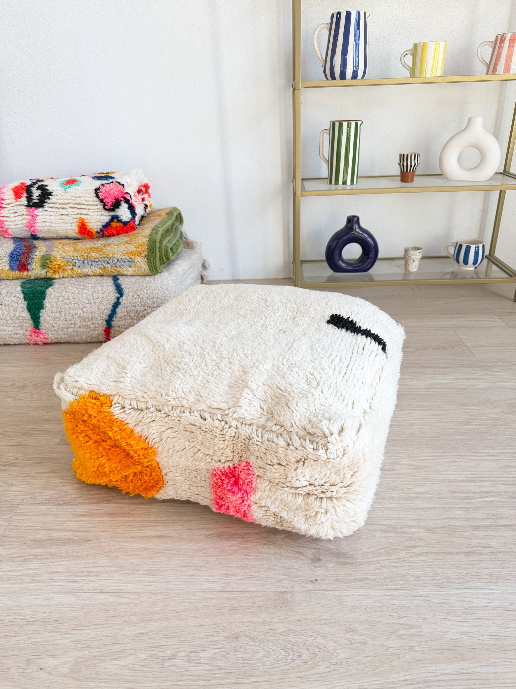 Marokkanischer Pouf, bunter Berber-Pouf - 60 x 60 cm - Nr. 78