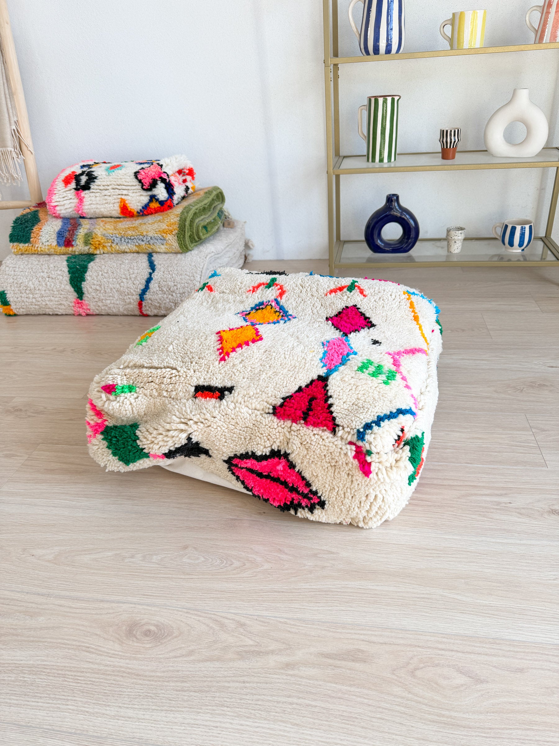 Draft - Moroccan pouf, colorful Berber pouf - 60 x 60 cm - n°XX