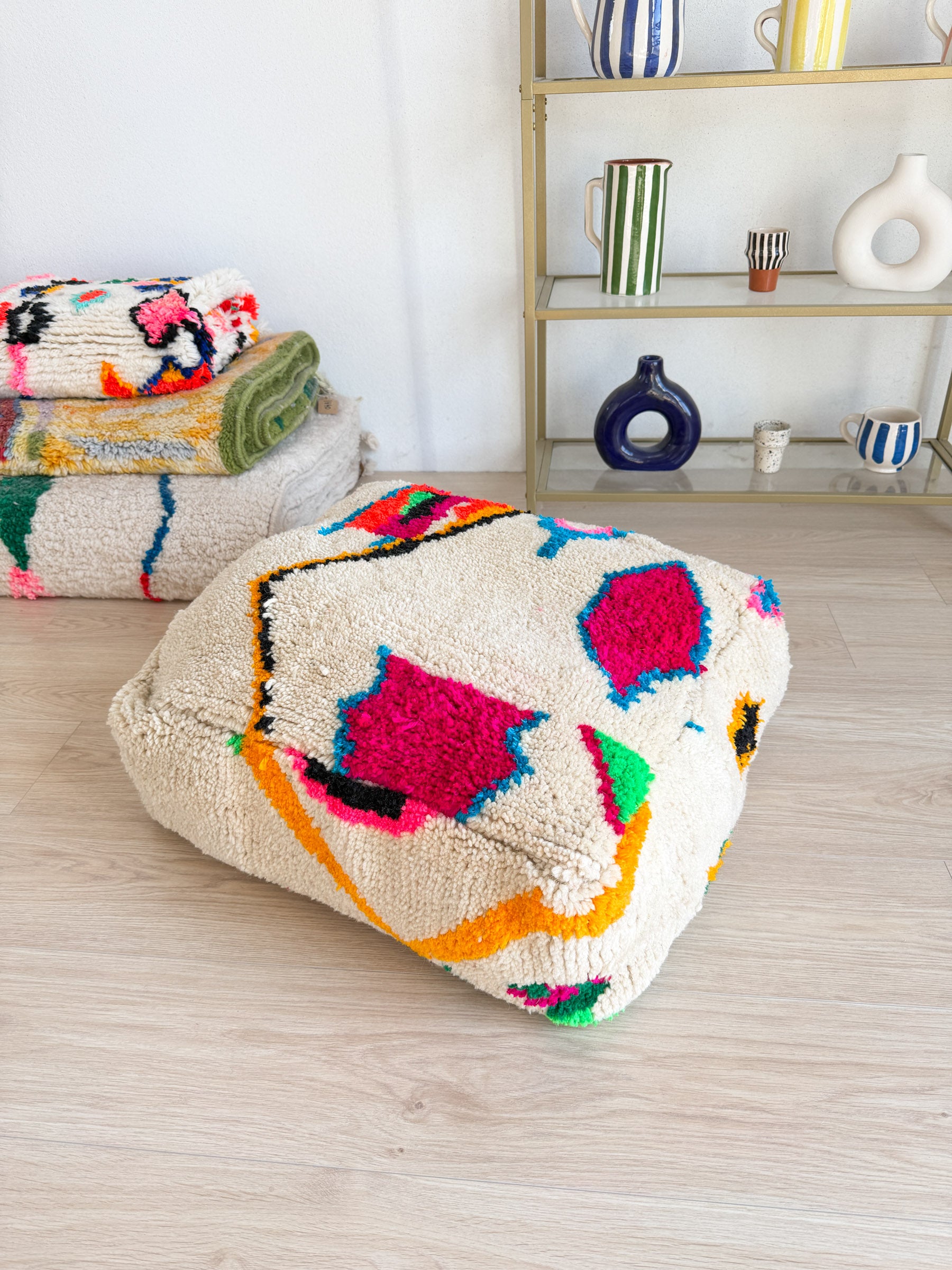 Marokkanischer Pouf, bunter Berber-Pouf - 60 x 60 cm - Nr. 79