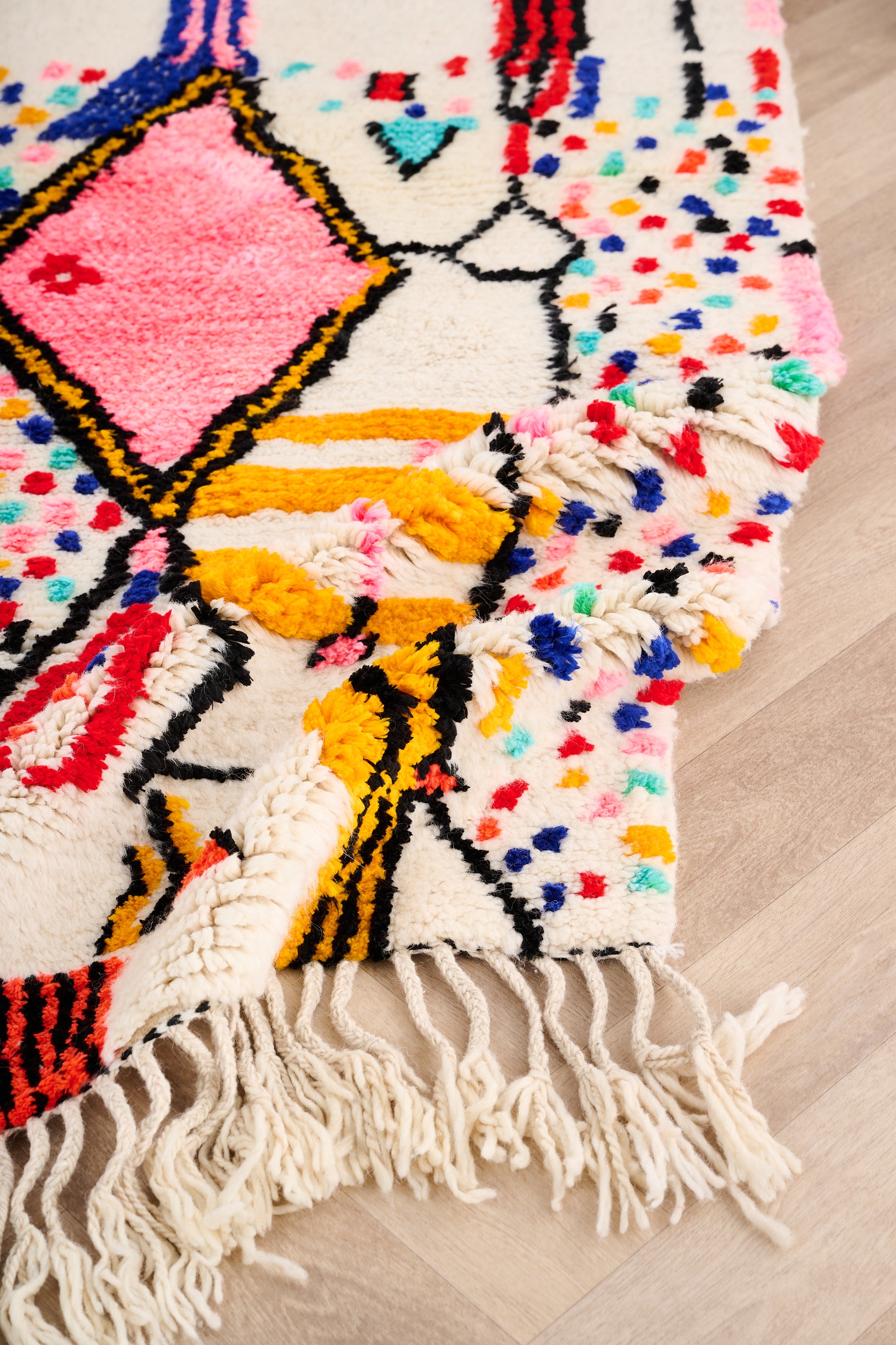 Colorful Berber rug 105 x 160 cm - n°1063