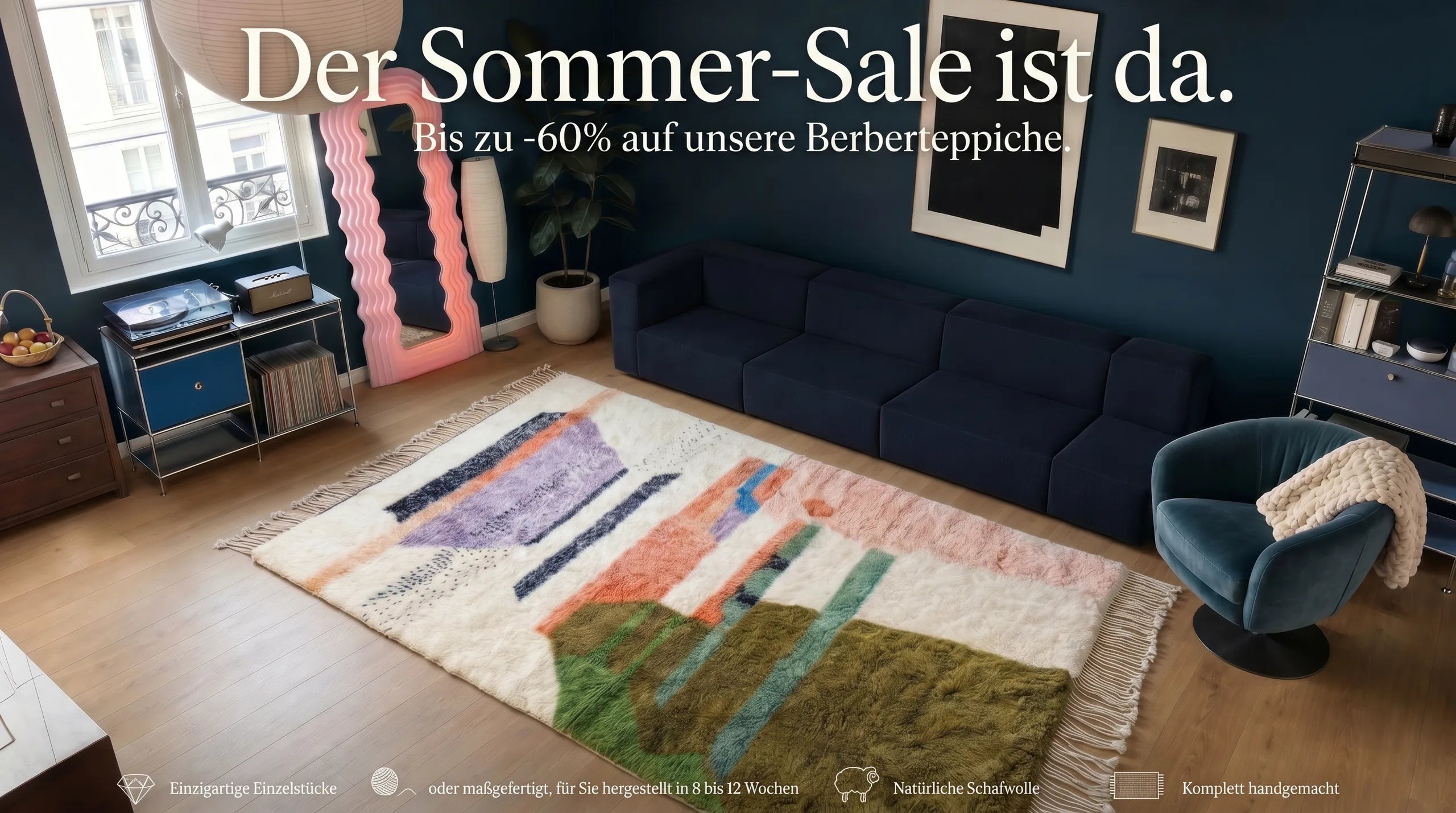 Tamazi Sommer-Sale, bis zu -60% auf handgefertigte Berberteppiche, M'rirt-Teppich in einem Wohnzimmer
