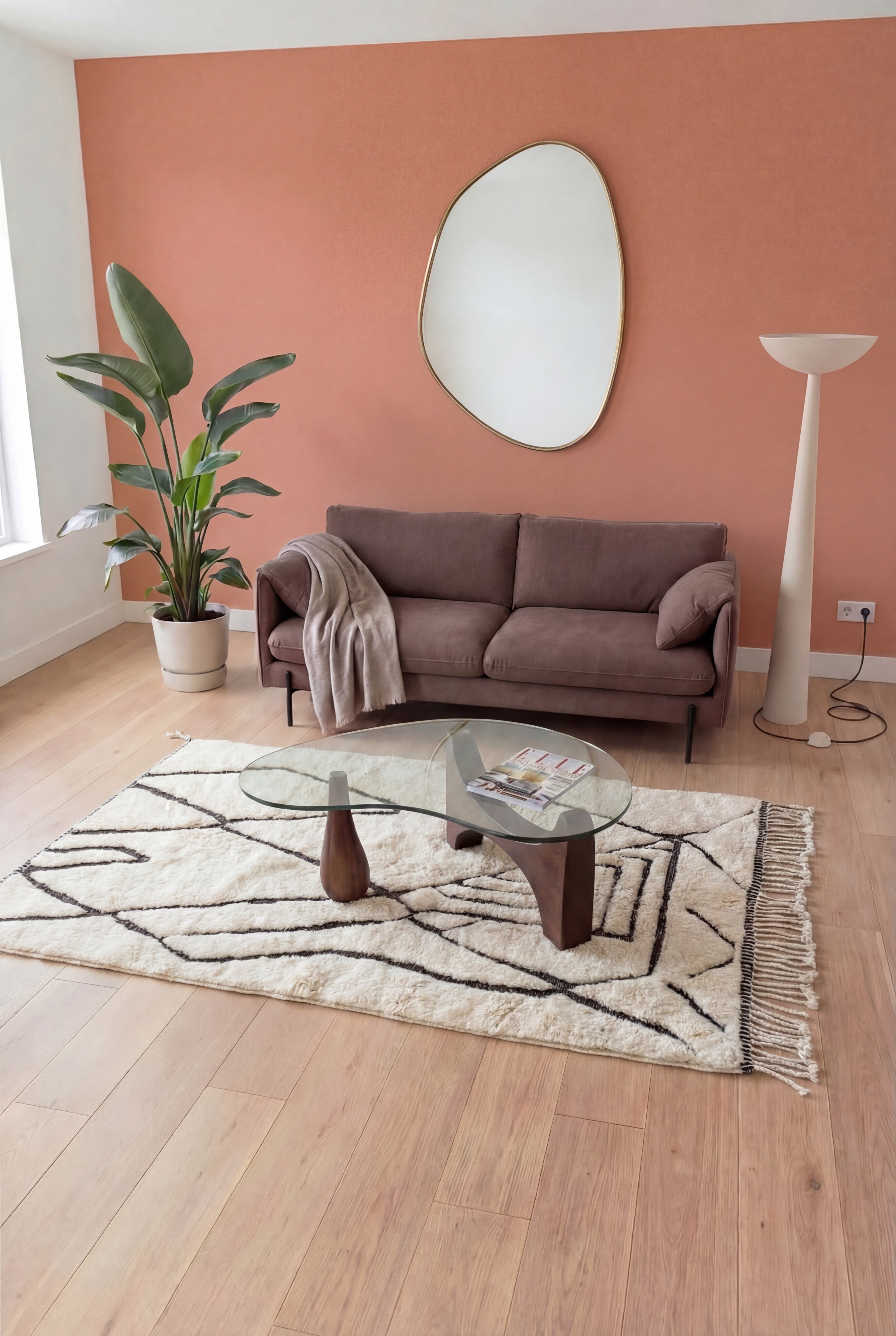 Tapis berbère marocain Mrirt fait main, laine blanc et noir, 160x270 cm, n2554 — mis en scène dans un salon contemporain | Tamazi